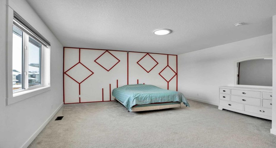 92 Red Embers Terrace, Calgary, Alberta T3N 1K8, 7 Bedrooms Bedrooms, ,5 BathroomsBathrooms,Residential,For Sale,Red Embers,A2295457