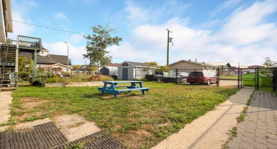 10015 MAIN Street, Fort McMurray, Alberta T9H2G4, ,Commercial,For Sale,PREVIOUSLY MITCHELLS CAFE & RCMP BARRACKS ,MAIN,A2255953