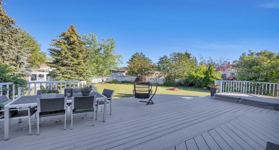 62 Street Close, Stettler, Alberta T0C 2L0, 5 Bedrooms Bedrooms, ,4 BathroomsBathrooms,Residential,For Sale,Street Close,A2292989