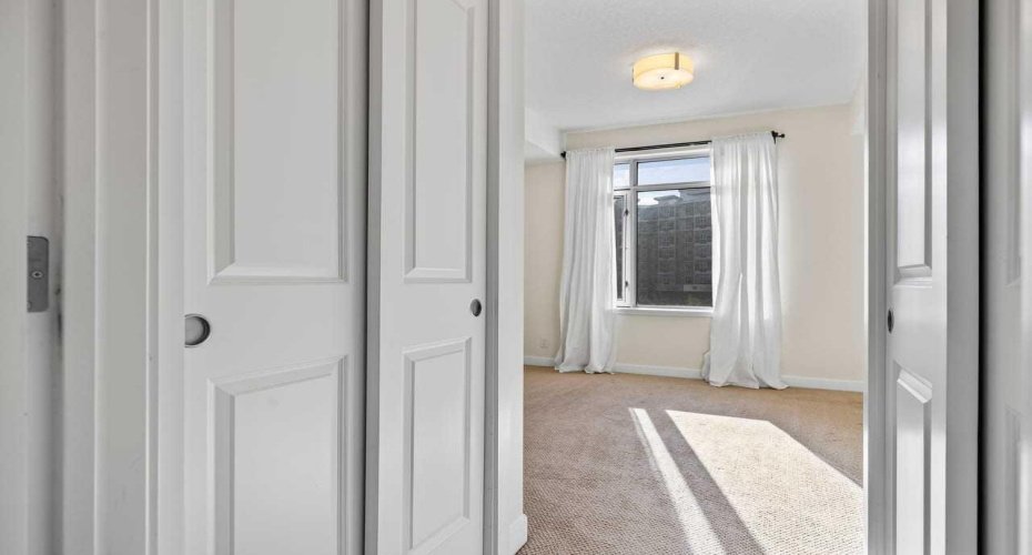 16 Varsity Estates Circle, Calgary, Alberta T3A 2C5, 2 Bedrooms Bedrooms, ,2 BathroomsBathrooms,Residential,For Sale,Varsity Estates,A2293837