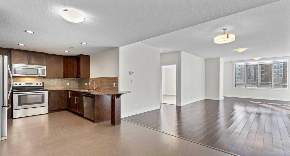 16 Varsity Estates Circle, Calgary, Alberta T3A 2C5, 2 Bedrooms Bedrooms, ,2 BathroomsBathrooms,Residential,For Sale,Varsity Estates,A2293837