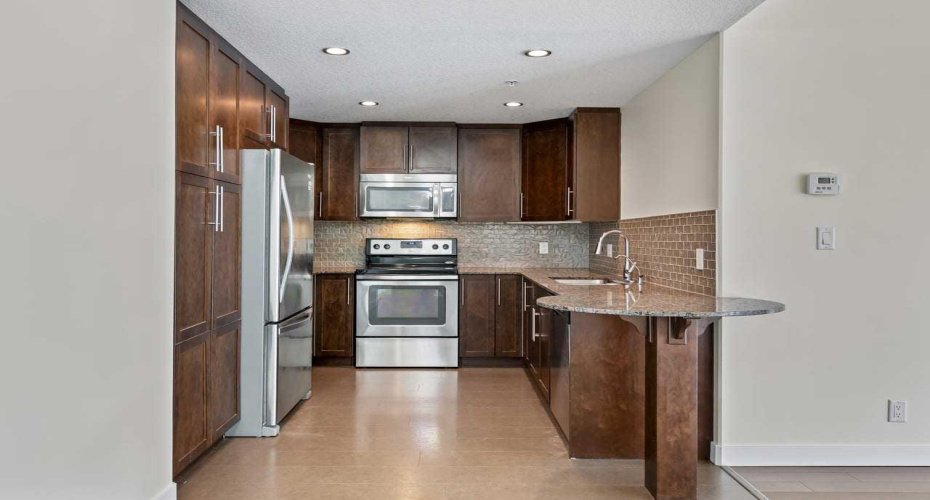 16 Varsity Estates Circle, Calgary, Alberta T3A 2C5, 2 Bedrooms Bedrooms, ,2 BathroomsBathrooms,Residential,For Sale,Varsity Estates,A2293837