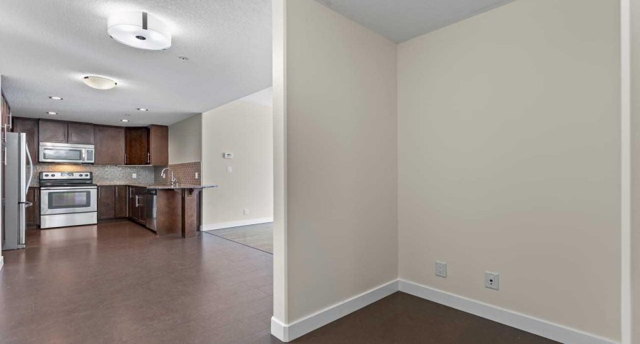 16 Varsity Estates Circle, Calgary, Alberta T3A 2C5, 2 Bedrooms Bedrooms, ,2 BathroomsBathrooms,Residential,For Sale,Varsity Estates,A2293837
