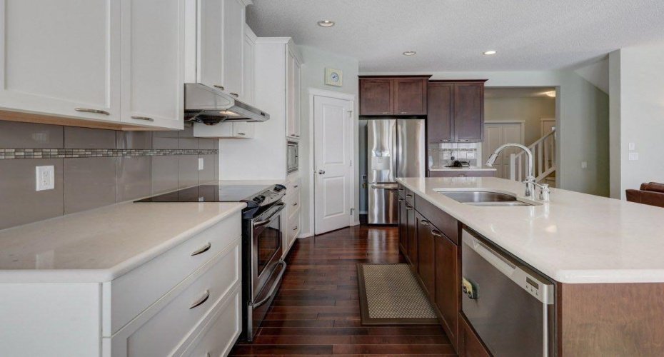 Good sized kitchen space for efficient prepping and cooking