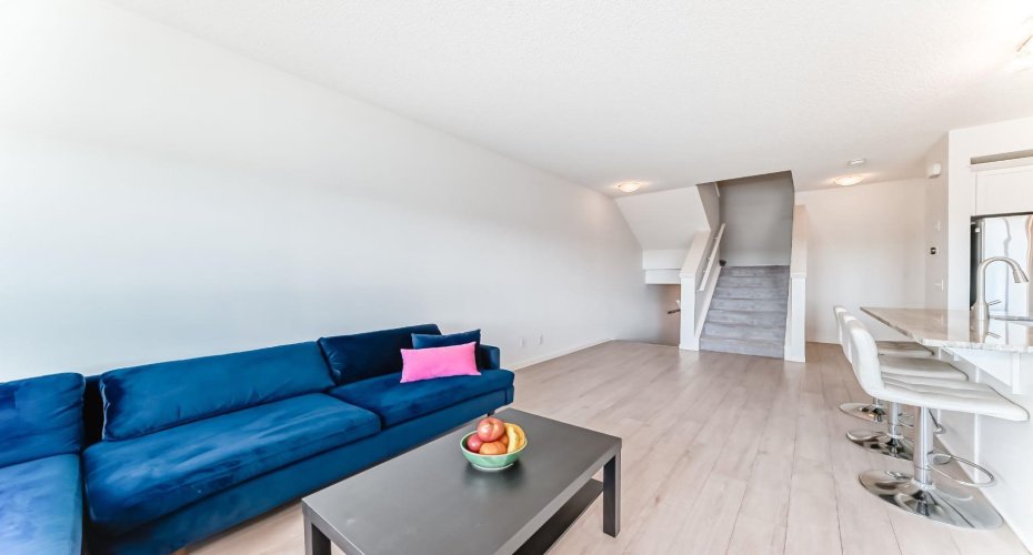 101 Sunset Drive, Cochrane, Alberta T4C 0W8, 3 Bedrooms Bedrooms, ,4 BathroomsBathrooms,Residential,For Sale,Sunset,A2295385