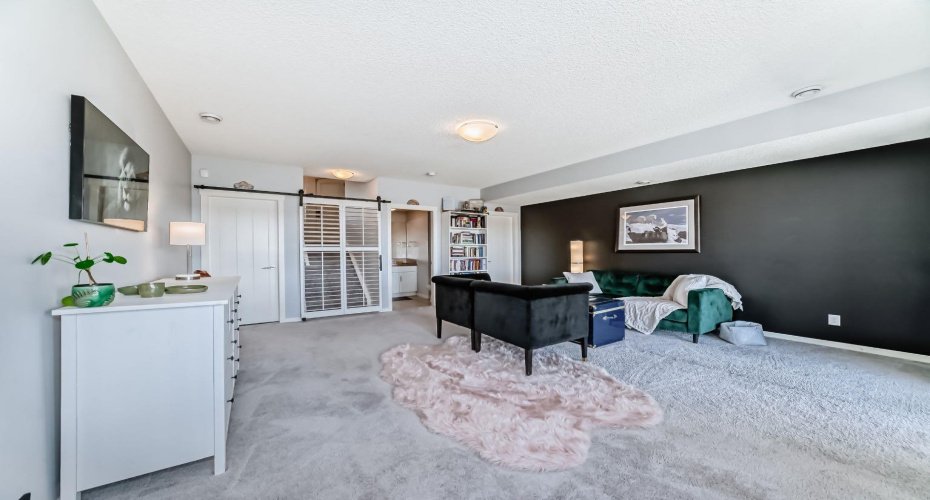 101 Sunset Drive, Cochrane, Alberta T4C 0W8, 3 Bedrooms Bedrooms, ,4 BathroomsBathrooms,Residential,For Sale,Sunset,A2295385