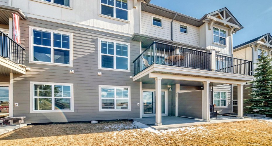 101 Sunset Drive, Cochrane, Alberta T4C 0W8, 3 Bedrooms Bedrooms, ,4 BathroomsBathrooms,Residential,For Sale,Sunset,A2295385