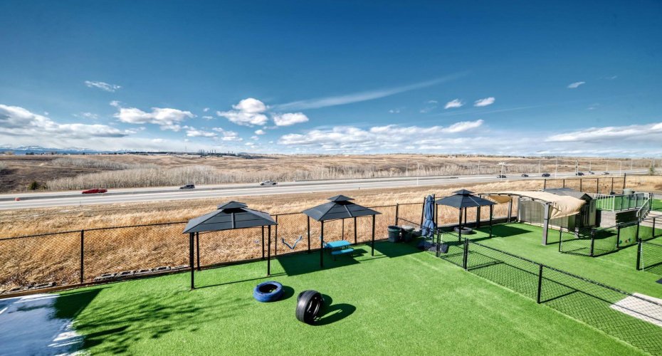 101 Sunset Drive, Cochrane, Alberta T4C 0W8, 3 Bedrooms Bedrooms, ,4 BathroomsBathrooms,Residential,For Sale,Sunset,A2295385