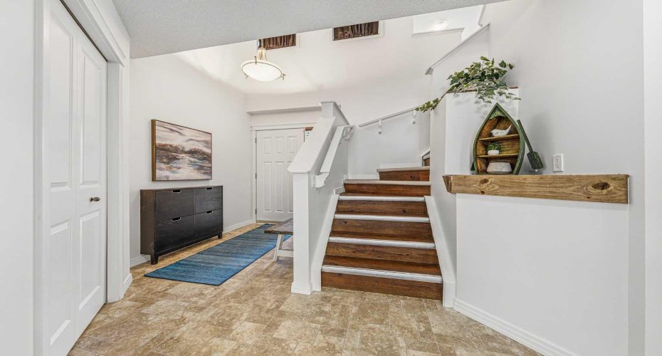 31 Jumping Pound Rise, Cochrane, Alberta T4C 0K4, 5 Bedrooms Bedrooms, ,4 BathroomsBathrooms,Residential,For Sale,Jumping Pound,A2295455