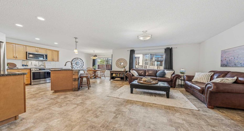 31 Jumping Pound Rise, Cochrane, Alberta T4C 0K4, 5 Bedrooms Bedrooms, ,4 BathroomsBathrooms,Residential,For Sale,Jumping Pound,A2295455