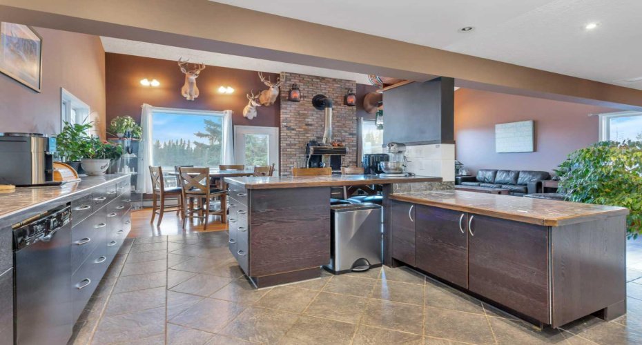 31442 Range Road 45, Rural Mountain View County, Alberta T0M 1X0, 6 Bedrooms Bedrooms, ,6 BathroomsBathrooms,Residential,For Sale,Range Road 45,A2295590