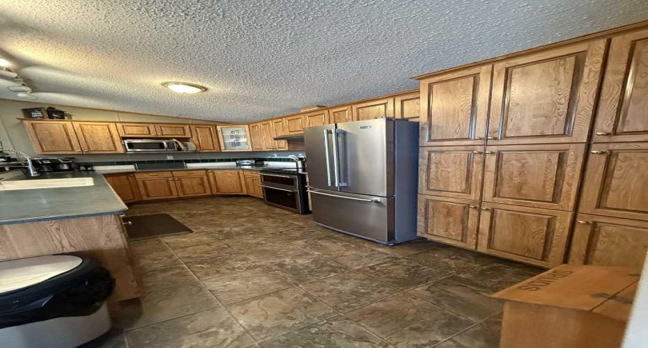 108 5 Avenue, Youngstown, Alberta T0J 3P0, 7 Bedrooms Bedrooms, ,3 BathroomsBathrooms,Residential,For Sale,5,A2295640