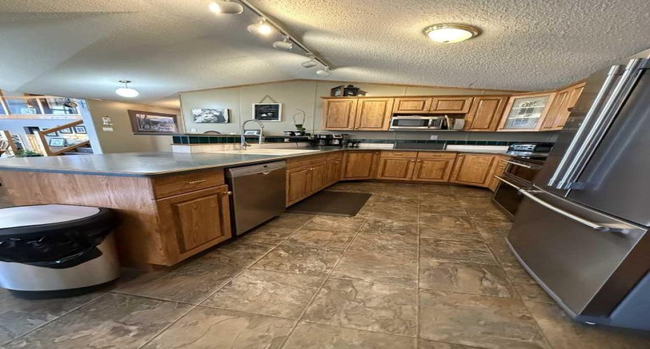 108 5 Avenue, Youngstown, Alberta T0J 3P0, 7 Bedrooms Bedrooms, ,3 BathroomsBathrooms,Residential,For Sale,5,A2295640