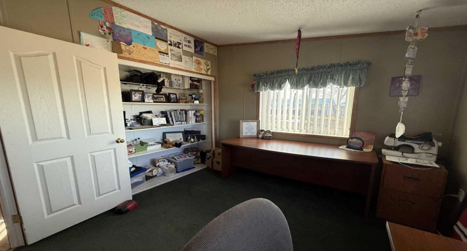 108 5 Avenue, Youngstown, Alberta T0J 3P0, 7 Bedrooms Bedrooms, ,3 BathroomsBathrooms,Residential,For Sale,5,A2295640
