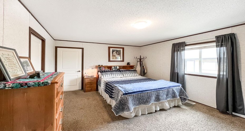 016 Maplewood Ave (Railway Ave), Watino, Alberta T0H 3R0, 4 Bedrooms Bedrooms, ,2 BathroomsBathrooms,Residential,For Sale,Maplewood Ave (Railway Ave),A2295691