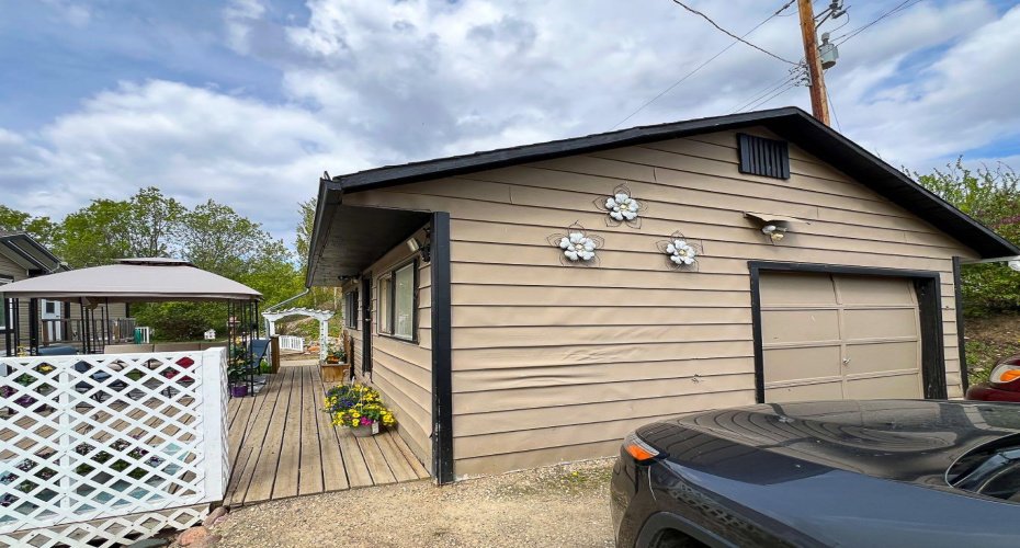 016 Maplewood Ave (Railway Ave), Watino, Alberta T0H 3R0, 4 Bedrooms Bedrooms, ,2 BathroomsBathrooms,Residential,For Sale,Maplewood Ave (Railway Ave),A2295691