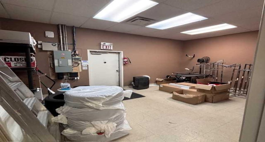 1310 Kingsway Avenue, Medicine Hat, Alberta T1A 2Y4, ,Commercial,For Lease,Kingsway,A2295714