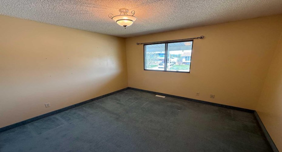 202 Maligne Drive, Hinton, Alberta T7V 1J5, 4 Bedrooms Bedrooms, ,3 BathroomsBathrooms,Residential,For Sale,Maligne,A2295720