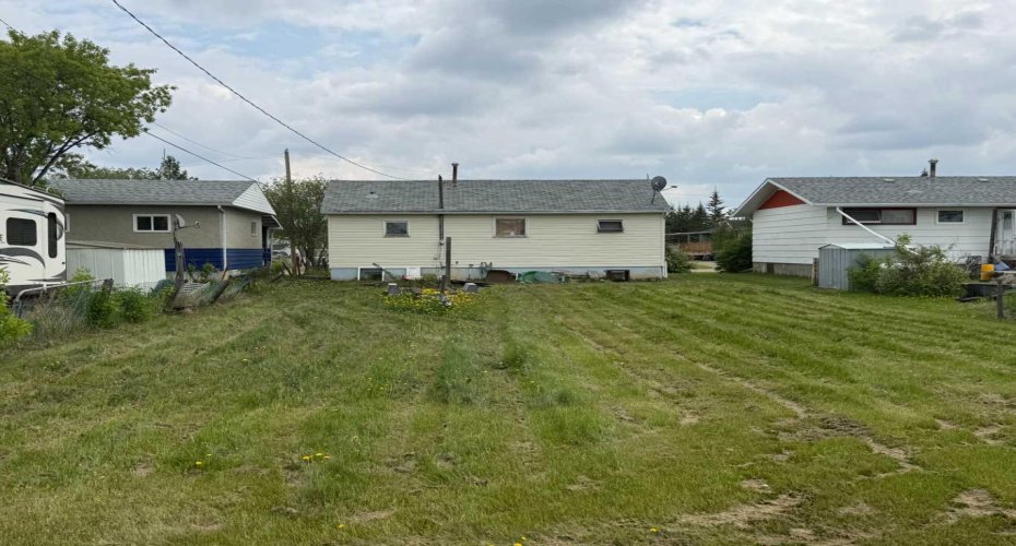10112 99 Street, Nampa, Alberta T0H 2R0, 2 Bedrooms Bedrooms, ,1 BathroomBathrooms,Residential,For Sale,99,A2295764