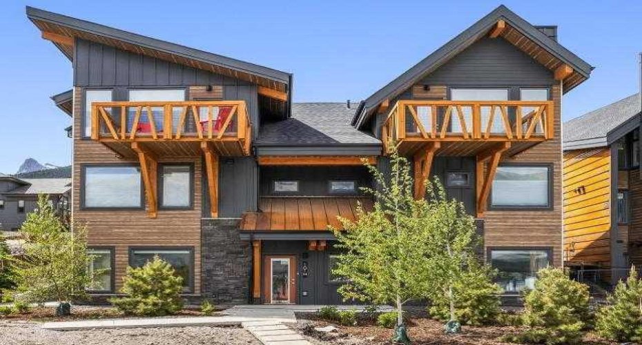 209 Stewart Creek Rise, Canmore, Alberta T1W0N9, 3 Bedrooms Bedrooms, ,3 BathroomsBathrooms,Residential,For Sale,Stewart Creek,A2295800