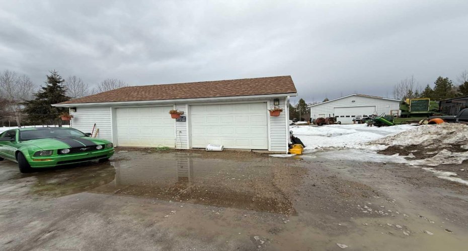 592062 HWY 32, Rural Woodlands County, Alberta T7S 1N5, 5 Bedrooms Bedrooms, ,3 BathroomsBathrooms,Residential,For Sale,HWY 32,A2294982