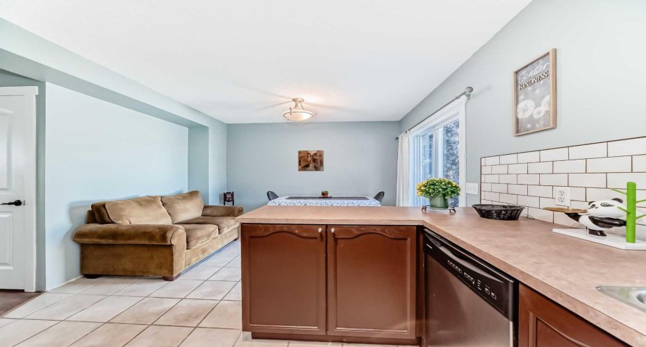 57 Martinvalley Way, Calgary, Alberta T3J 4A2, 3 Bedrooms Bedrooms, ,2 BathroomsBathrooms,Residential,For Sale,Martinvalley,A2295201