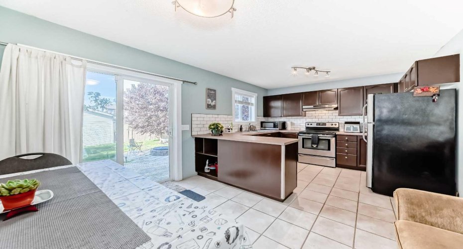 57 Martinvalley Way, Calgary, Alberta T3J 4A2, 3 Bedrooms Bedrooms, ,2 BathroomsBathrooms,Residential,For Sale,Martinvalley,A2295201