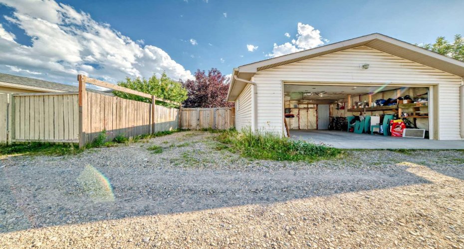 57 Martinvalley Way, Calgary, Alberta T3J 4A2, 3 Bedrooms Bedrooms, ,2 BathroomsBathrooms,Residential,For Sale,Martinvalley,A2295201