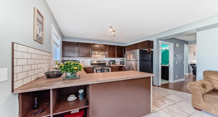 57 Martinvalley Way, Calgary, Alberta T3J 4A2, 3 Bedrooms Bedrooms, ,2 BathroomsBathrooms,Residential,For Sale,Martinvalley,A2295201