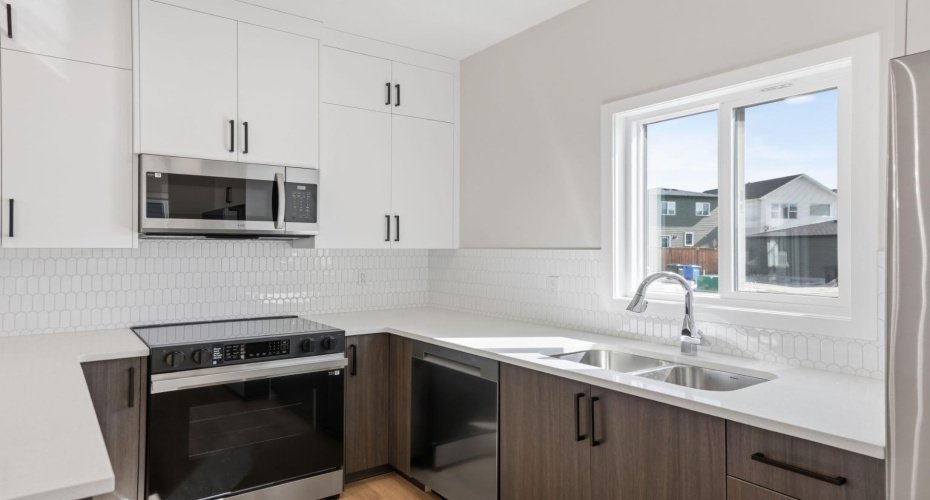 Ellen Park Way, Crossfield, Alberta T0M 0S0, 3 Bedrooms Bedrooms, ,3 BathroomsBathrooms,Residential,For Sale,Park,A2295058