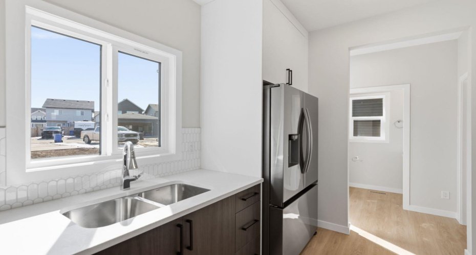 Ellen Park Way, Crossfield, Alberta T0M 0S0, 3 Bedrooms Bedrooms, ,3 BathroomsBathrooms,Residential,For Sale,Park,A2295058