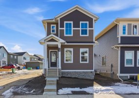 Ellen Park Way, Crossfield, Alberta T0M 0S0, 3 Bedrooms Bedrooms, ,3 BathroomsBathrooms,Residential,For Sale,Park,A2295058