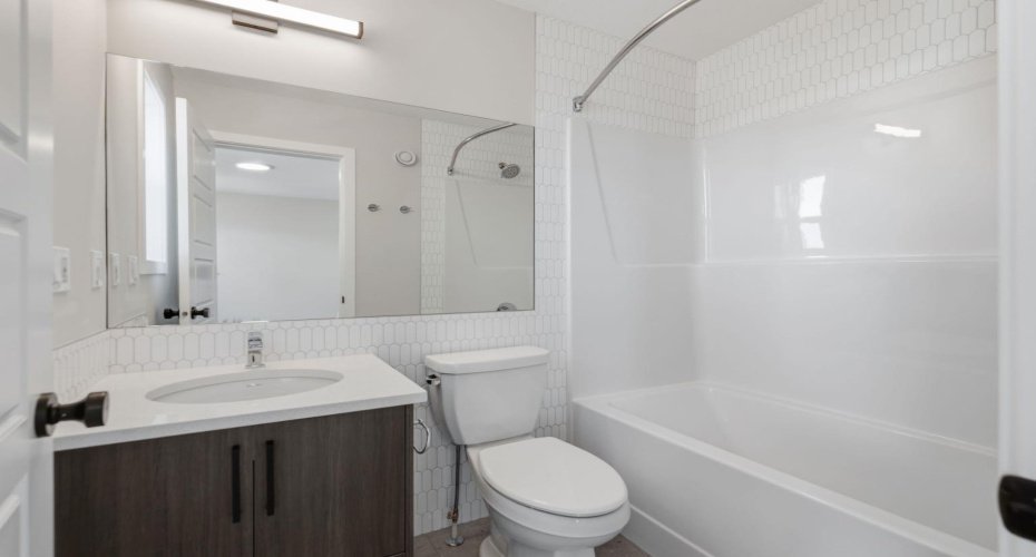 Ellen Park Way, Crossfield, Alberta T0M 0S0, 3 Bedrooms Bedrooms, ,3 BathroomsBathrooms,Residential,For Sale,Park,A2295058