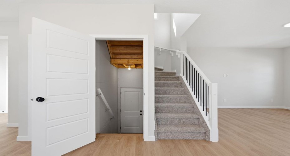 Ellen Park Way, Crossfield, Alberta T0M 0S0, 3 Bedrooms Bedrooms, ,3 BathroomsBathrooms,Residential,For Sale,Park,A2295058