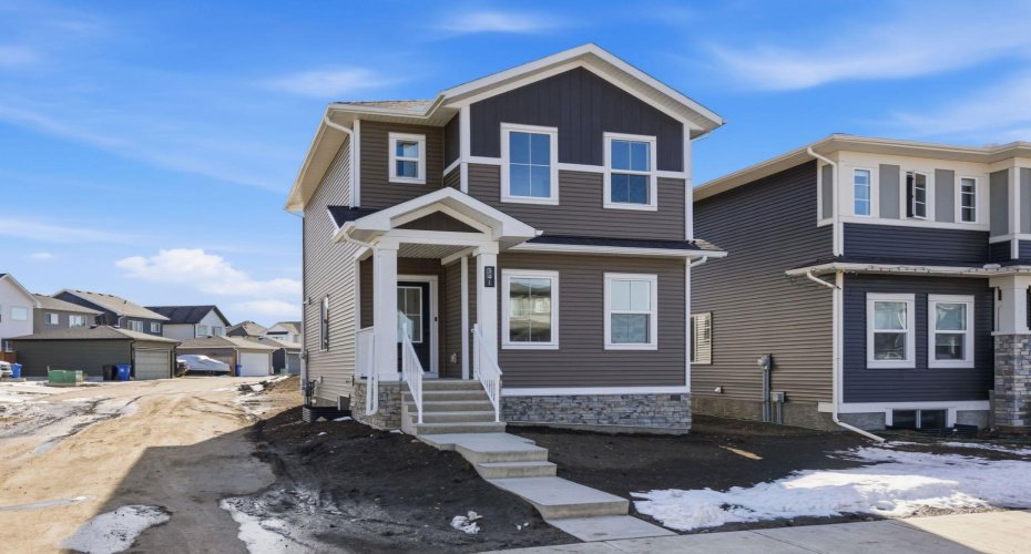 Ellen Park Way, Crossfield, Alberta T0M 0S0, 3 Bedrooms Bedrooms, ,3 BathroomsBathrooms,Residential,For Sale,Park,A2295058