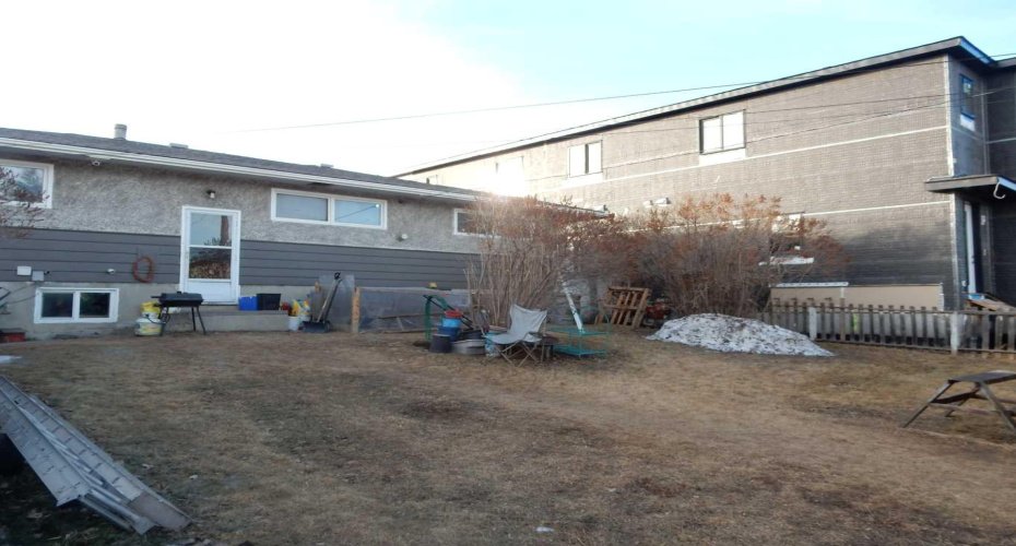 1330 34 Street, Calgary, Alberta T2A 0Z9, 5 Bedrooms Bedrooms, ,2 BathroomsBathrooms,Residential,For Sale,34,A2285876