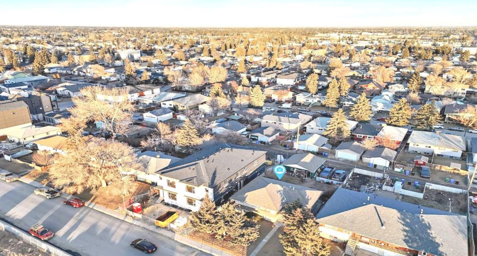 1330 34 Street, Calgary, Alberta T2A 0Z9, 5 Bedrooms Bedrooms, ,2 BathroomsBathrooms,Residential,For Sale,34,A2285876