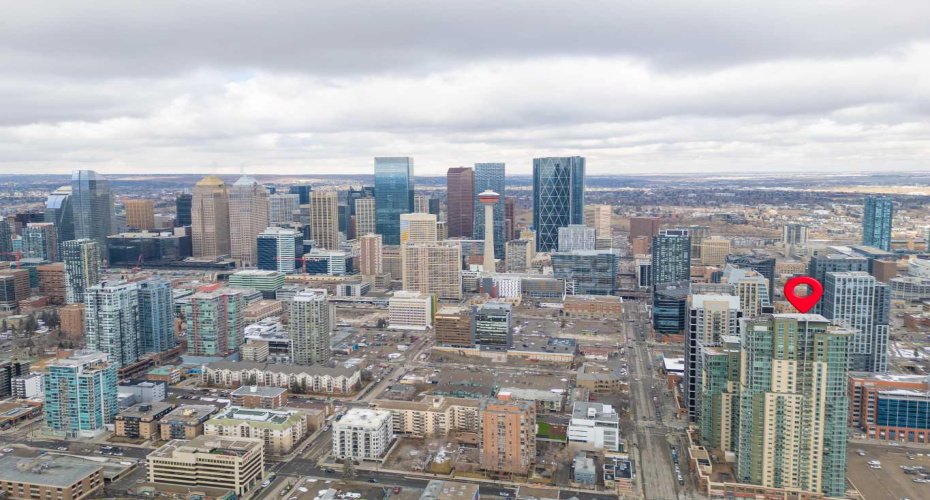 210 15 Avenue, Calgary, Alberta T2G 0B5, 1 Bedroom Bedrooms, ,1 BathroomBathrooms,Residential,For Sale,15,A2287329