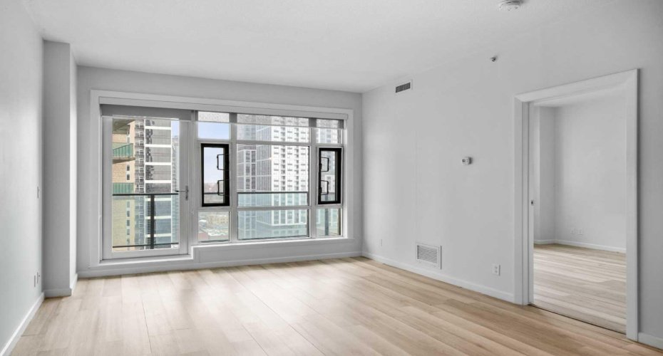 210 15 Avenue, Calgary, Alberta T2G 0B5, 1 Bedroom Bedrooms, ,1 BathroomBathrooms,Residential,For Sale,15,A2287329