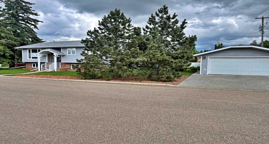 5115 Riverside Drive, Vermilion, Alberta T9X 1T8, 3 Bedrooms Bedrooms, ,2 BathroomsBathrooms,Residential,For Sale,Riverside,A2295777