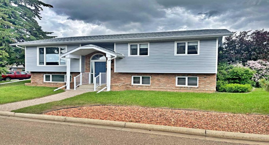 5115 Riverside Drive, Vermilion, Alberta T9X 1T8, 3 Bedrooms Bedrooms, ,2 BathroomsBathrooms,Residential,For Sale,Riverside,A2295777
