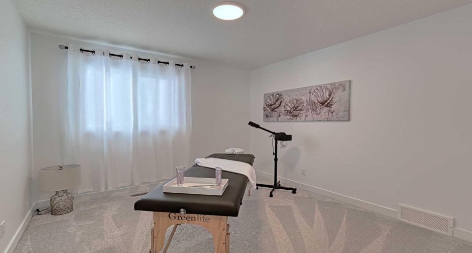 3 Saddlebred Court, Cochrane, Alberta T4C 3B5, 5 Bedrooms Bedrooms, ,4 BathroomsBathrooms,Residential,For Sale,Saddlebred,A2295839