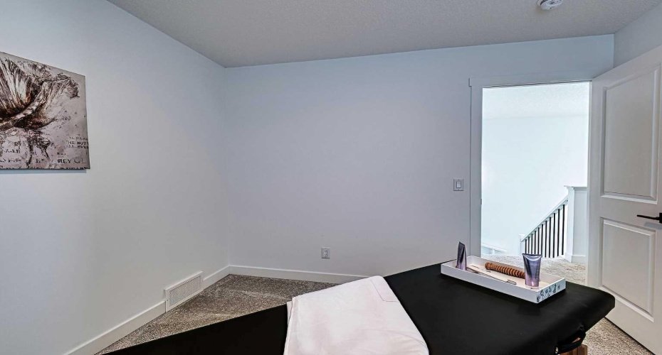 3 Saddlebred Court, Cochrane, Alberta T4C 3B5, 5 Bedrooms Bedrooms, ,4 BathroomsBathrooms,Residential,For Sale,Saddlebred,A2295839