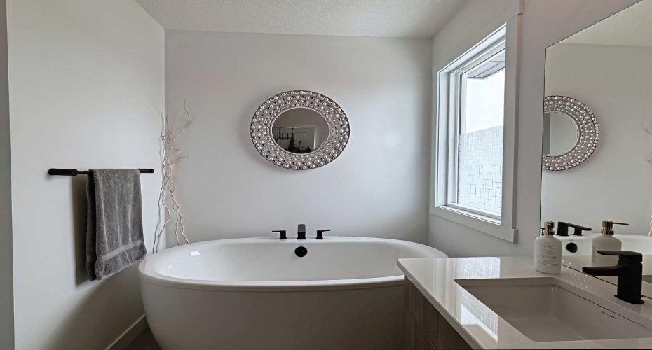 3 Saddlebred Court, Cochrane, Alberta T4C 3B5, 5 Bedrooms Bedrooms, ,4 BathroomsBathrooms,Residential,For Sale,Saddlebred,A2295839