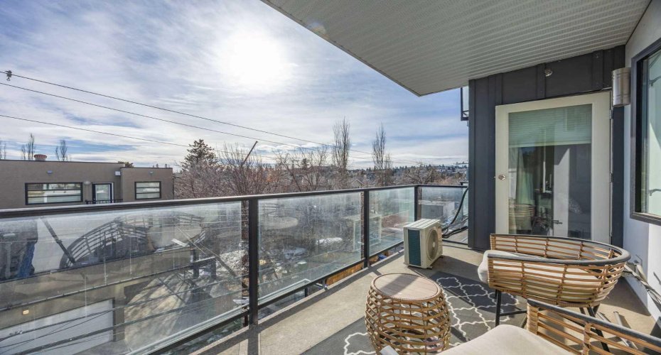 1521 26 Avenue, Calgary, Alberta T2T 1C4, 2 Bedrooms Bedrooms, ,2 BathroomsBathrooms,Residential,For Sale,26,A2295865