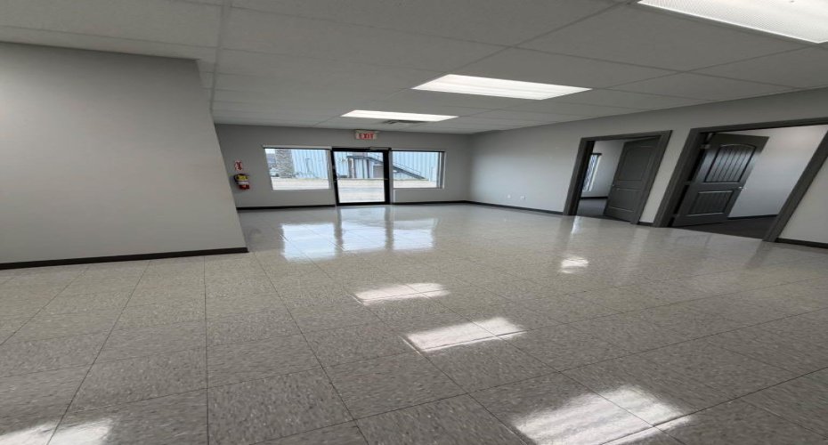 6643 63 Street Close, Lloydminster, Alberta T9V 3Y6, ,Commercial,For Lease,63,A2295897