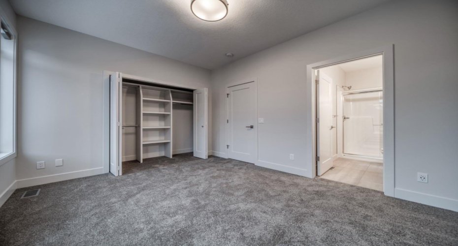 Photos from a similar model