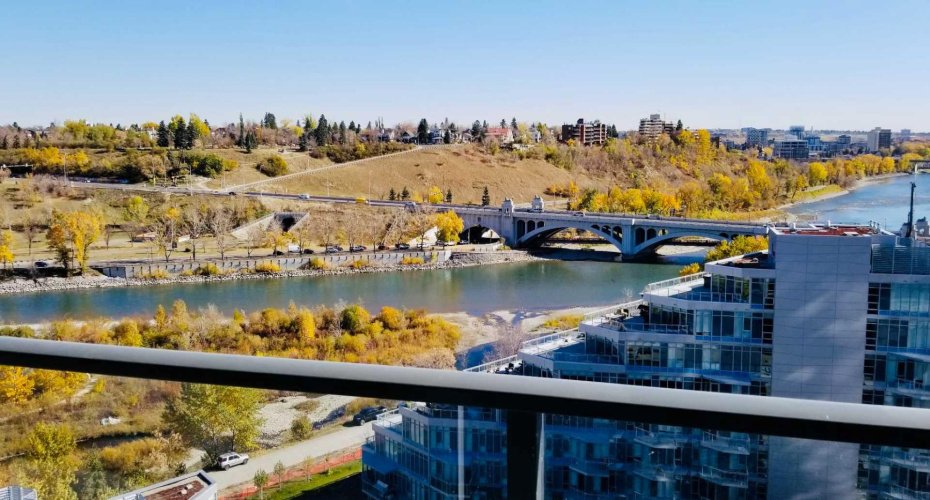 128 2 Street, Calgary, Alberta T2P 4V9, 1 Bedroom Bedrooms, ,1 BathroomBathrooms,Residential,For Sale,2,A2296047