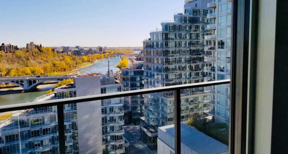 128 2 Street, Calgary, Alberta T2P 4V9, 1 Bedroom Bedrooms, ,1 BathroomBathrooms,Residential,For Sale,2,A2296047
