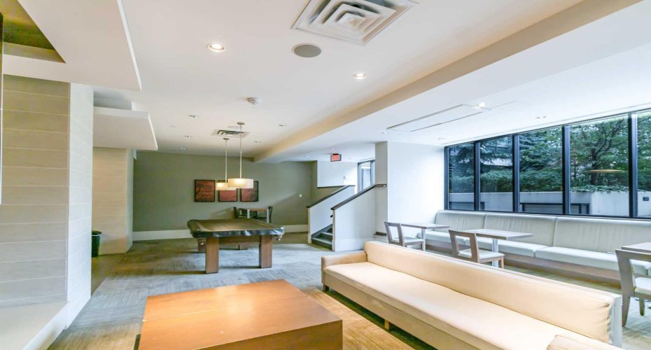 128 2 Street, Calgary, Alberta T2P 4V9, 1 Bedroom Bedrooms, ,1 BathroomBathrooms,Residential,For Sale,2,A2296047
